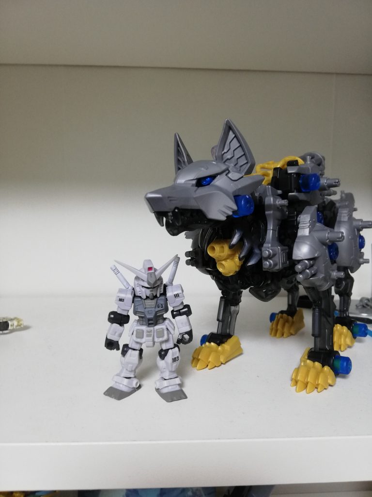 一目惚れして買ったガトリングフォックス、ミラージュフォックスでしたっけ?あれも欲しいんですけどねオカネが………