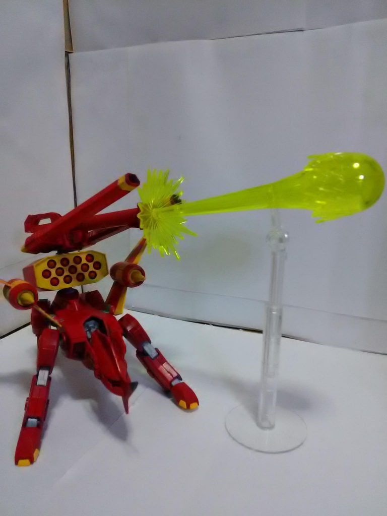 ビームバズーカはチバゥ最大の威力を誇る。


ν-ジオンガンダムの余りパーツになっていたバズーカを接着しました。