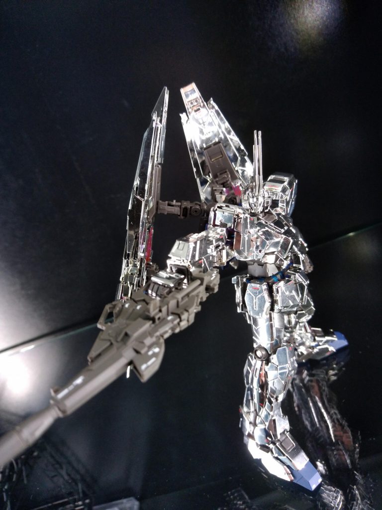 「なに!もう弾切れだと!
一体どうなっているのだ、この機体は!!」