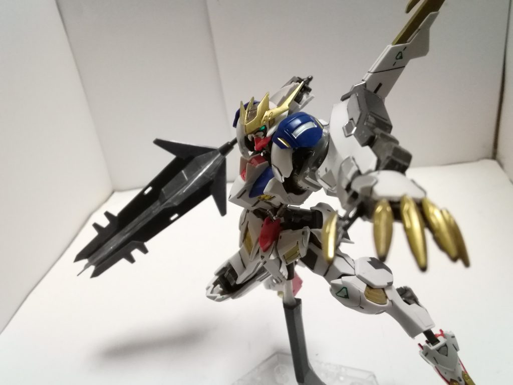 遠目で撮ってもでかい超大型メイス…
そしてレクスネイルも相まって本当に悪魔ですね