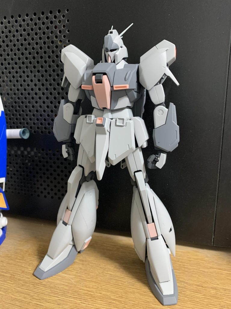 捨てサフ状態です。この時点では手を加えてません