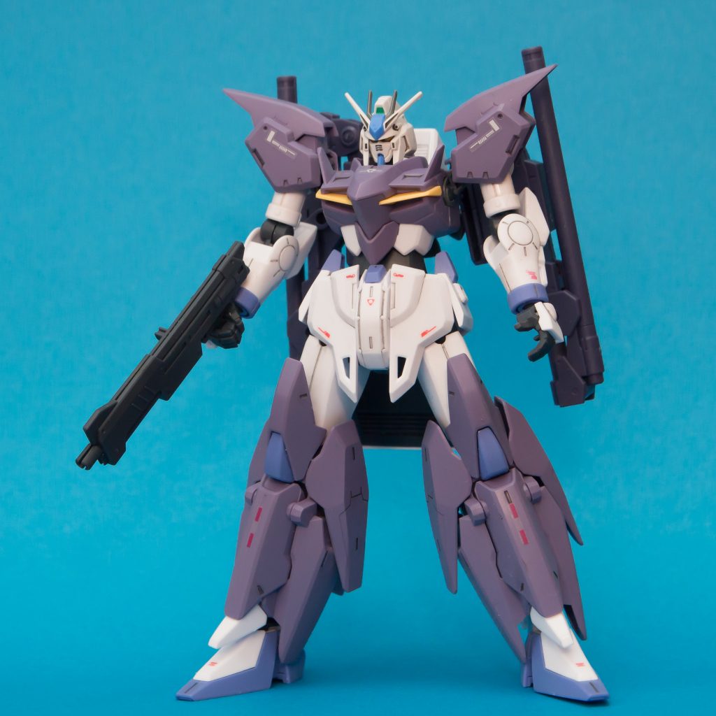 ガンダムテルティウム(Hi-Νガンダム頭)–2枚目/制作者：SHOT