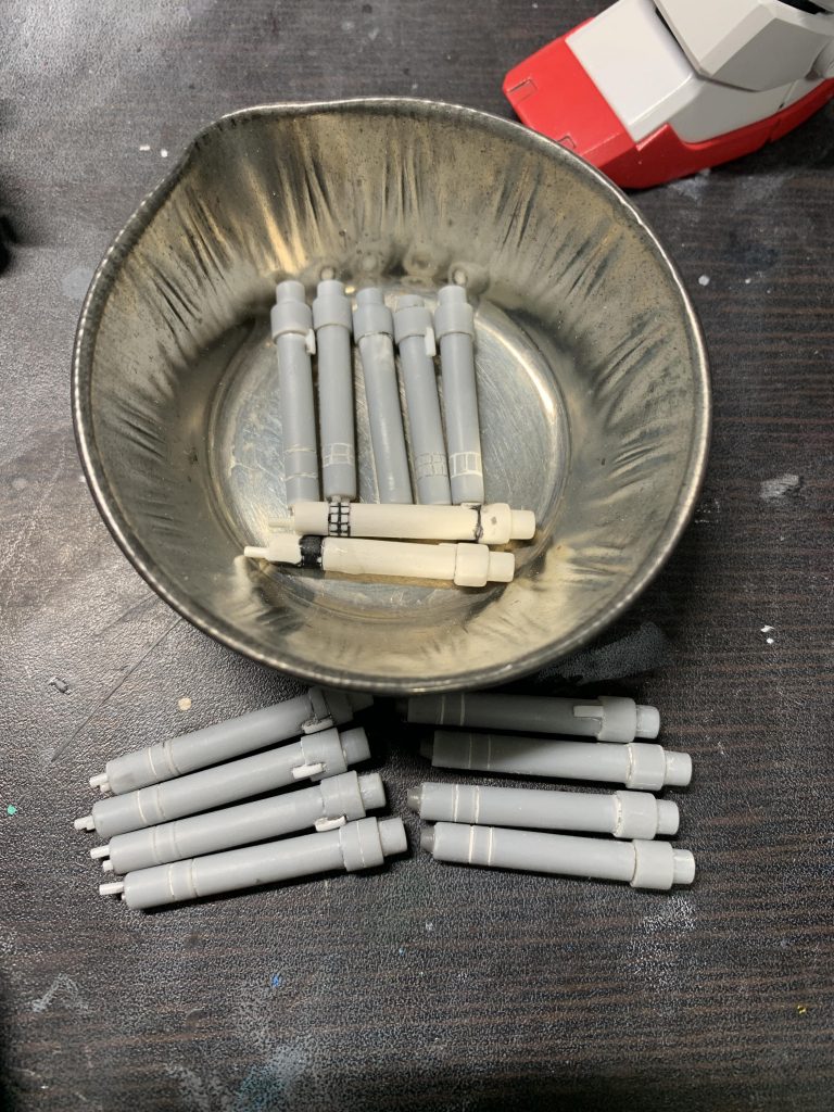 サーベルの自作…下手すぎてたくさん作り直すことになった。