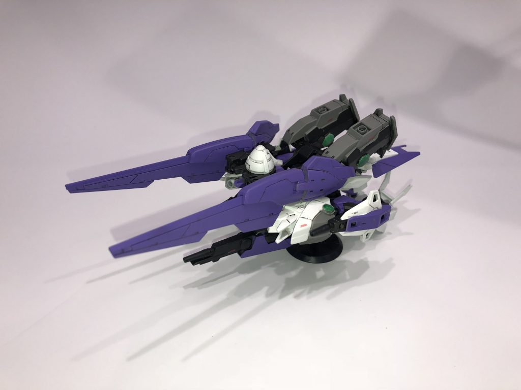 CBR-001.5 アイズァー
1.5ガンダムのデータを元に、オースガンダムとのドッキングを想定して作られた支援用戦闘機。
パーツを分離後、GNセファーのGNポッド同様に独自で飛行可能。
アイザァー自体にもGNドライヴが搭載されておりオースガンダムとドッキングする事で真の力を発揮する。