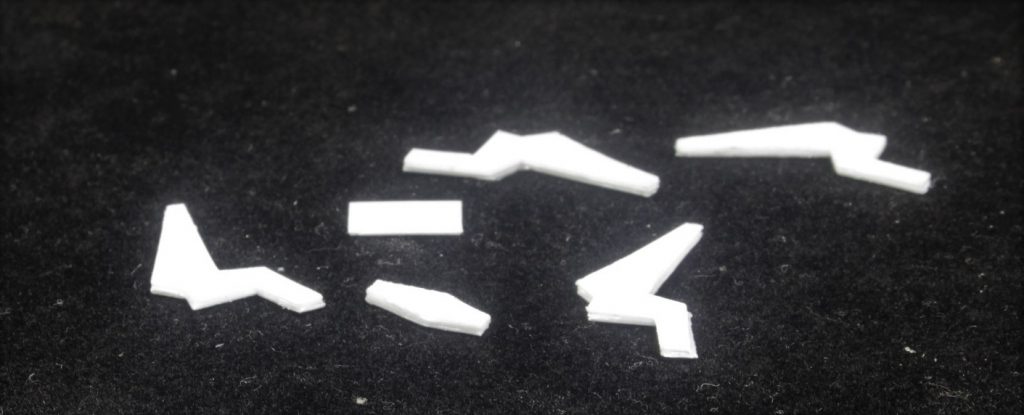 カッティングプロッターでプラバンを切り出しました