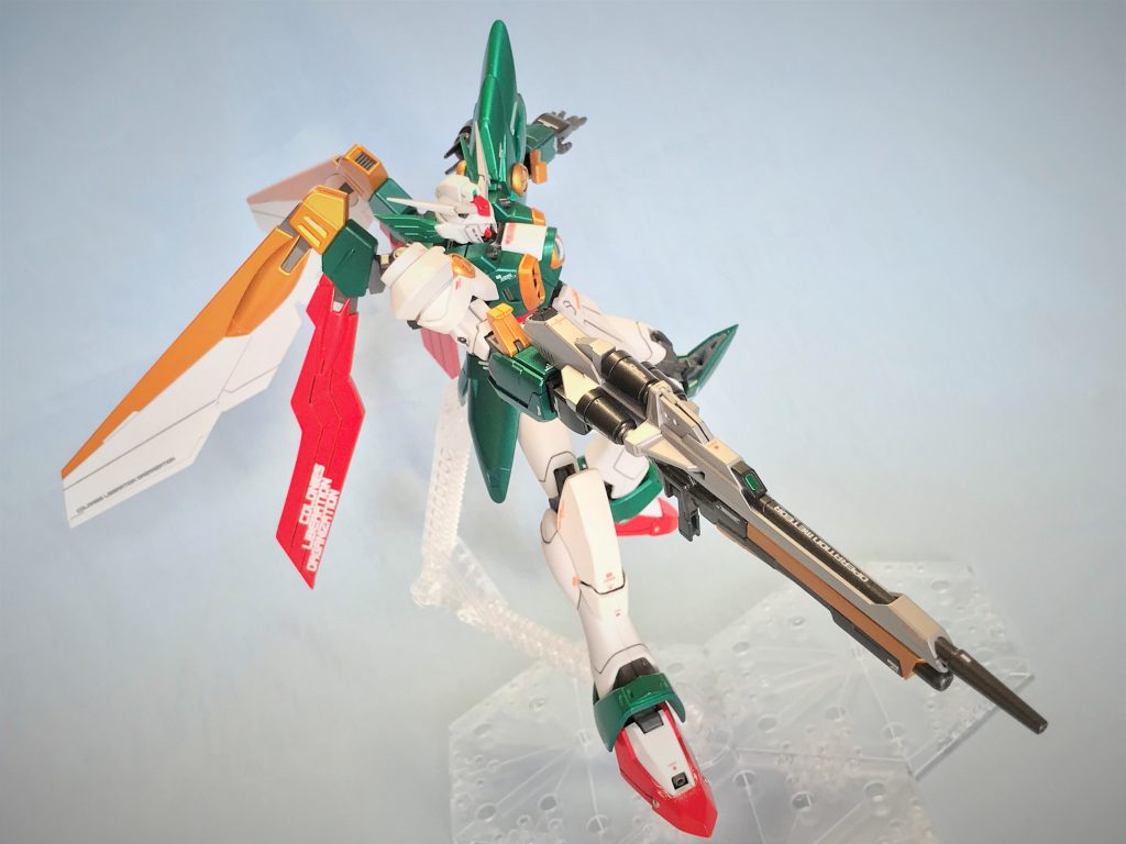 バスターライフルを構えて一枚。
ちゃんと分割も出来ます(^^♪