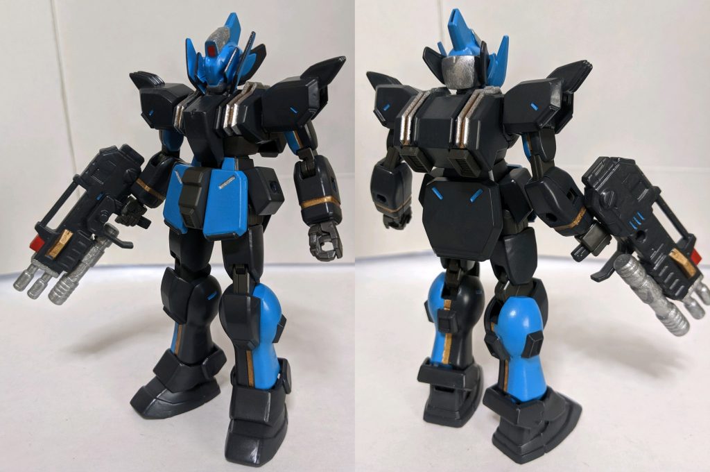 「自称通りすがりのビルダーと名乗るダイバーが使用する機体、黒とシアンカラーで染め上げられており特徴的な頭部パーツが装備されている、使用している武装はディエンドレスガンのみであるも特殊な機能が搭載されており、これを駆使して敵を殲滅している、その他一時的に機動性を向上させる特殊効果の他ミラージュコロイドの様な透明化も行える」
基本的に造形にはあまり手を加えず頭部と脚部のみ別パーツを使用して制作しました。