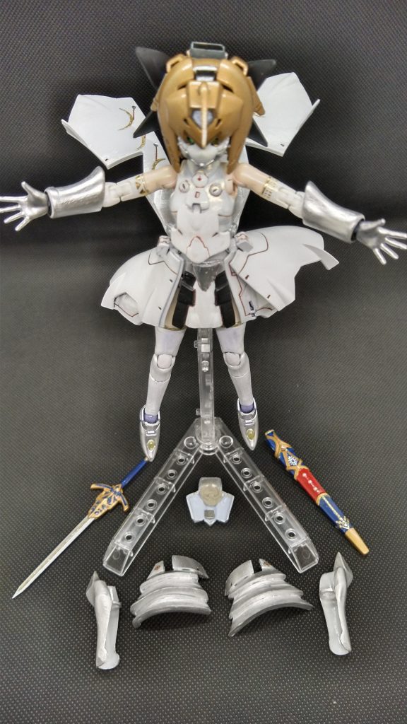 そしてプラ板等で作成した追加パーツ。