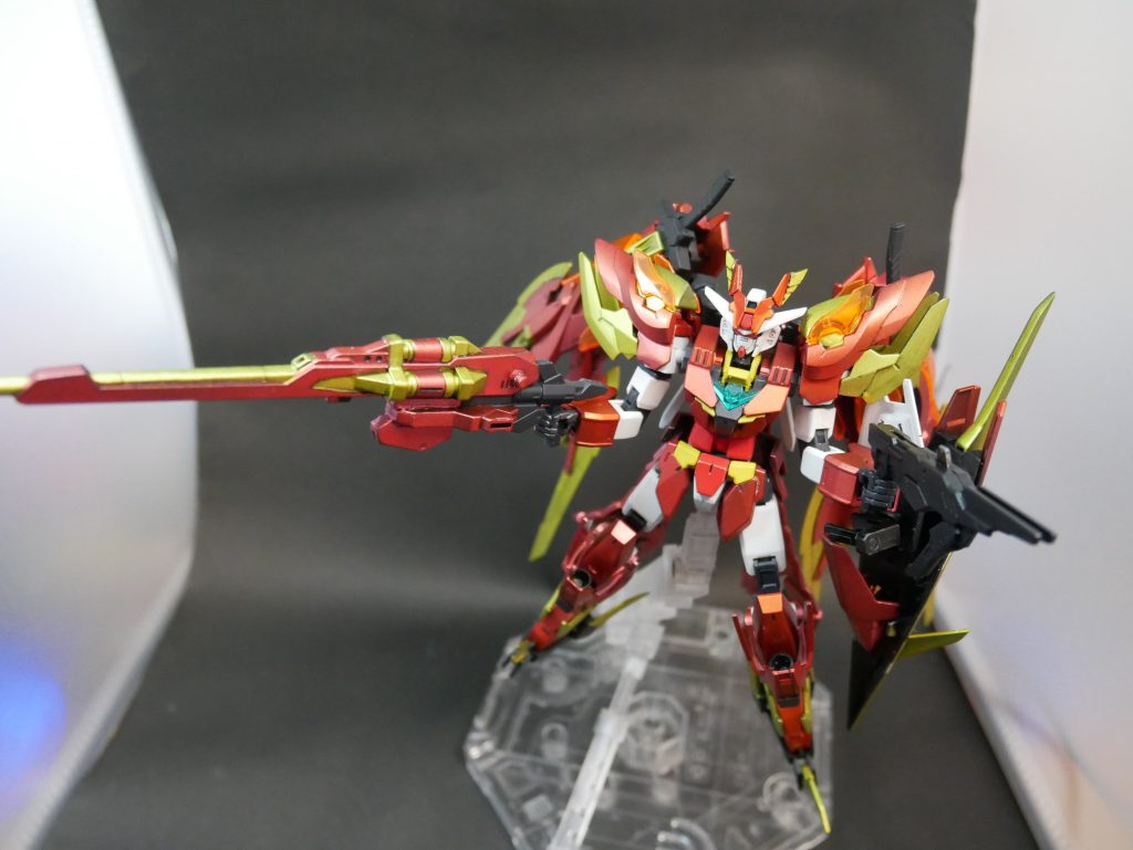 分離して両手に持たすこともできます。