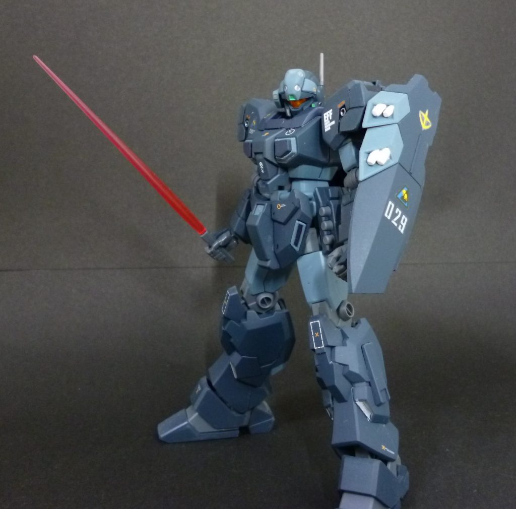 サーベルは短めのものを他から拝借