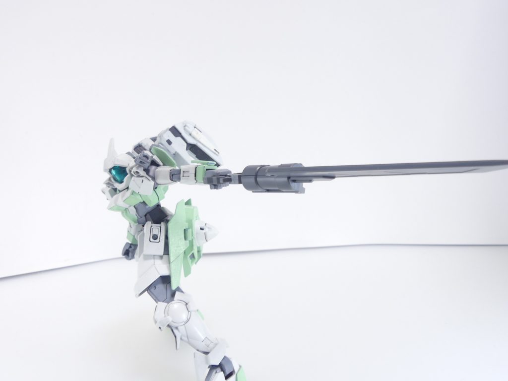 ガトリング、ブレードはパーツだけを運用することも可能。それぞれフォアグリップもあります。パーツだけ運用の場合はバインダーガンの汎用グリップが役立ちます。
