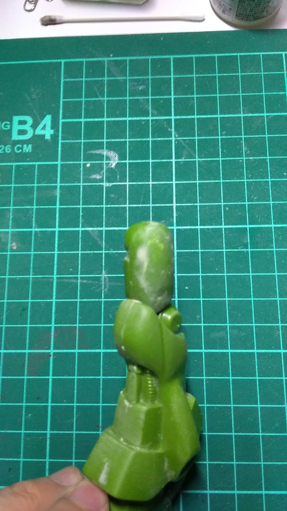 ヒートペンを使って太ももや腕を少しボリュームアップしました