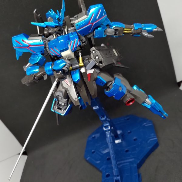 ガンダムヴィダール キャンディ塗装初挑戦