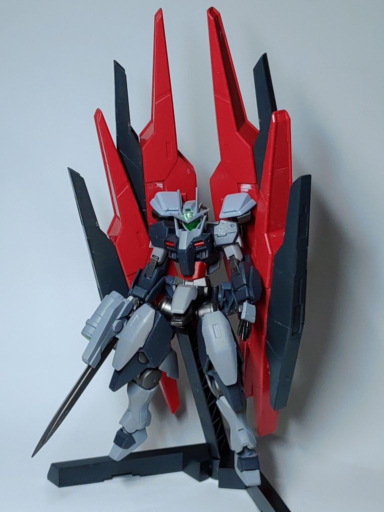 肩部コンデンサーを換装し、腰に追加装備をして突撃仕様へ変更