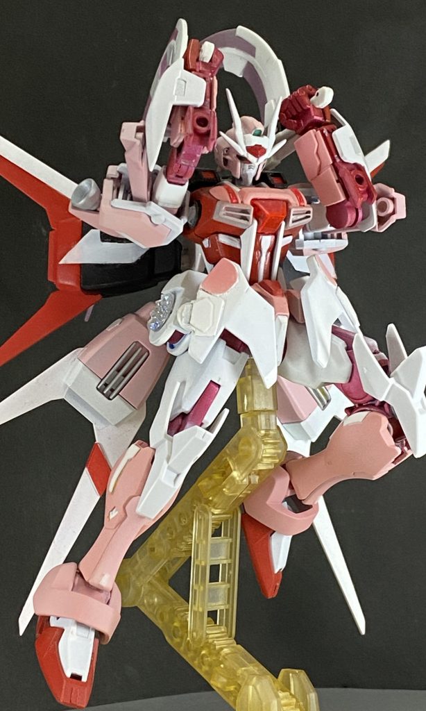 あらゆる装甲を切断する近接兵装のハートブレイクショーテル