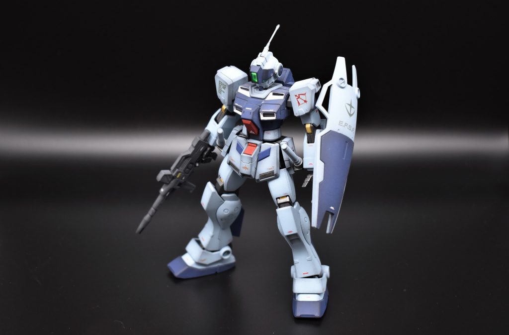 ペイルライダー計画量産プランのひとつ。ジムスナイパー2のパーツ含有率を増やすことで、生産性、操作性を向上させている。また、ペイルライダー系統の拡張性の高さを活かした専用装備が開発された。
飽き性なので先にシンプルな機体を製作。本体が完成した後にちまちま武器を作っていきました。