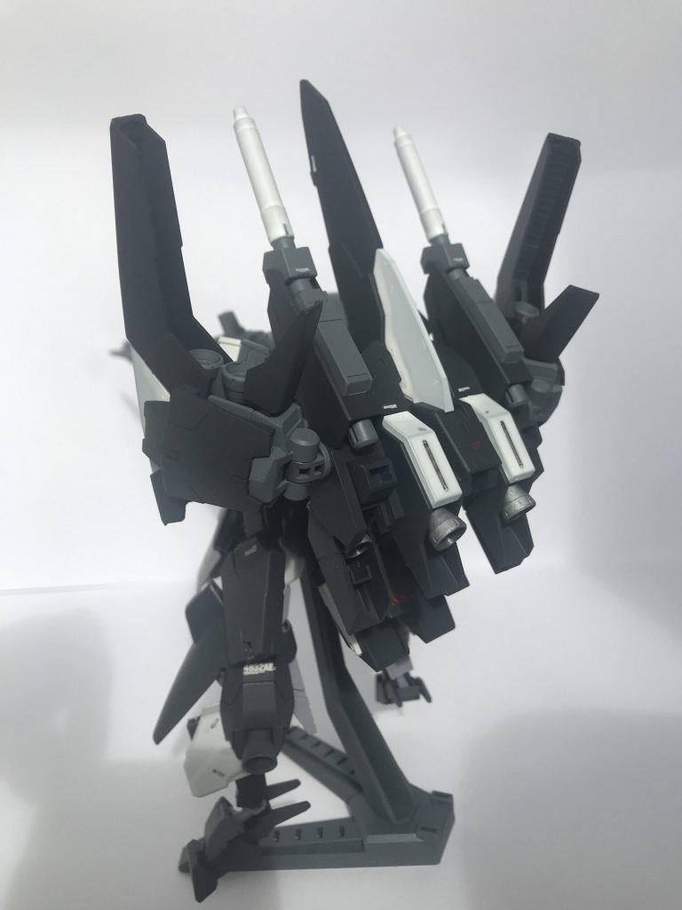 ヴィートルーの足が猛禽類ぽいのでイーグルです笑