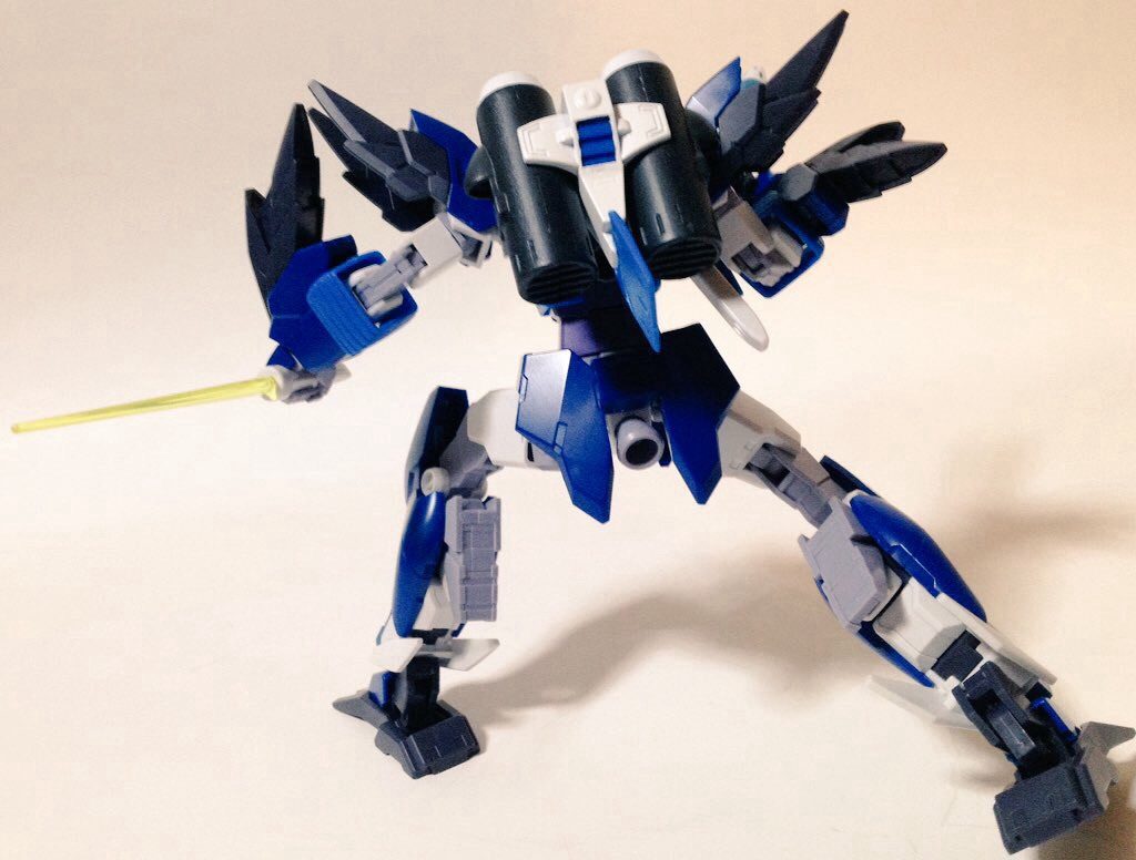 普段は積んで、キットを長期熟成させちゃうけど。
成型色ミキシングにぴったりで、コアガンダムは面白いし!
コアコンは楽しいし!
メルクワンは特に好き!
さくさく手が動いちゃう。
前回投稿では「楽しかった、ありがとう」みたいにのたまったけど。
まさか間に合ったので、コアコン!
ホントに最後です。締切前の最後の休日でしたw
ありがとう!