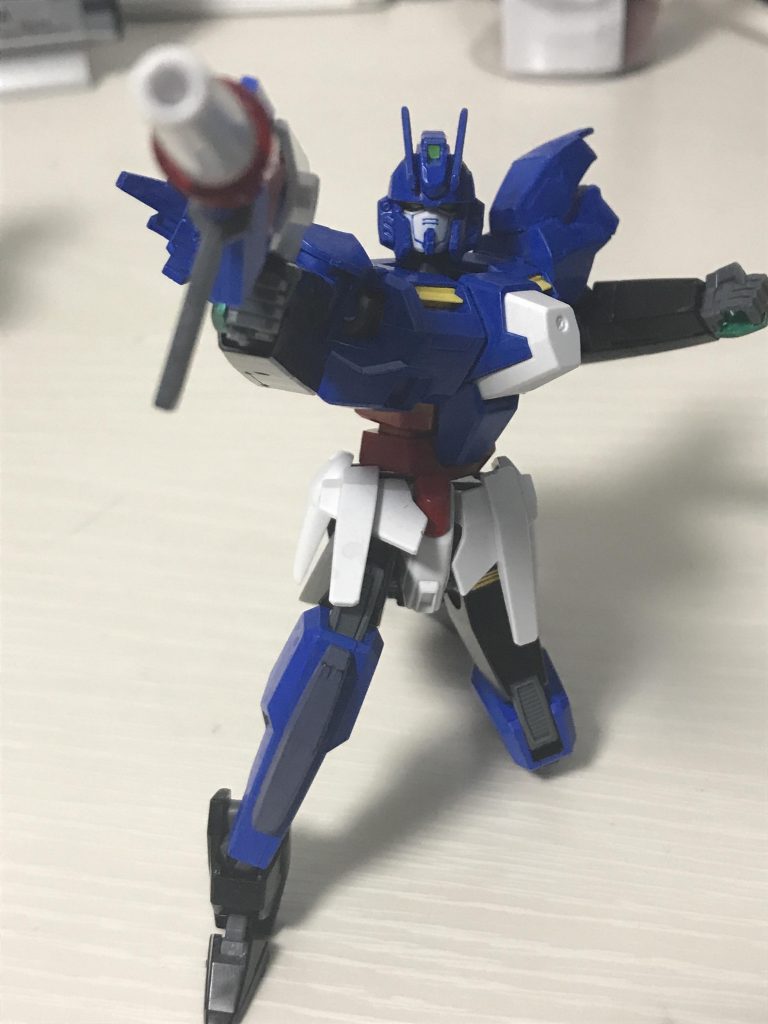 *武装その1:GNビームライフル*ビギニング30の流用品でスペックは一般的だが銃身のクリアパーツは粒子増幅器となる