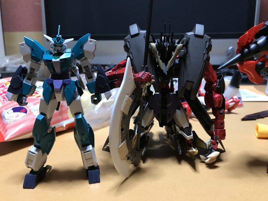 跪いてこの巨体……