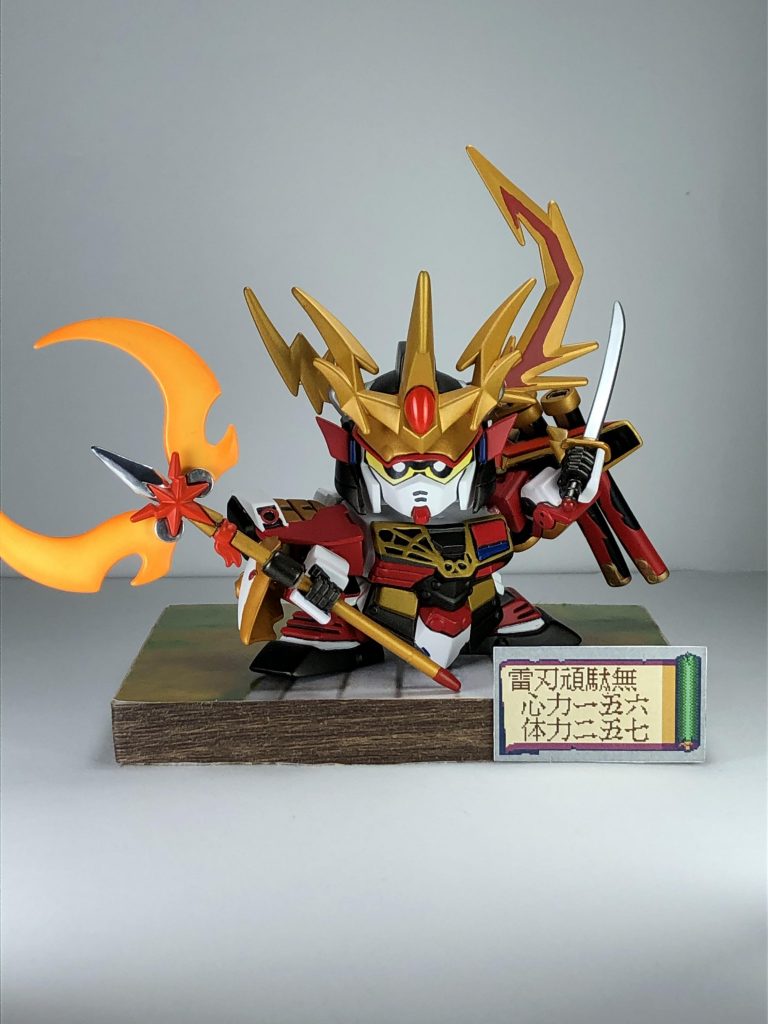 別パターンのポーズ。熱血キャラなので両手武器も似合います。