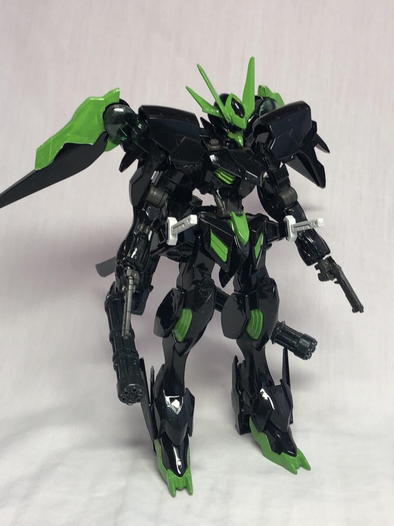 ガトリング展開
ガトリングで牽制しながら敵機に接近して
破壊するという戦法をメインとする