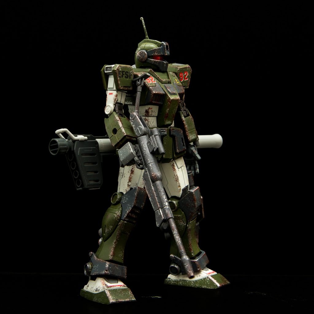 今回もウェザリングにはスポンジチッピング