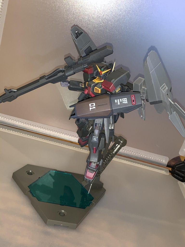 高機動を活かした一撃離脱戦法をとる