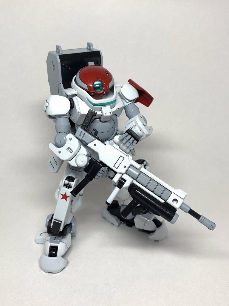 余剰から雪靴を作りインラインダッシュの上から装着できるようにしてあります。