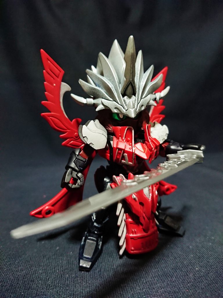 今回はオリジナルです。去年から構想のあった サガシリーズのキャラクターをガンプラで作るロマサガンダム という内容で制作しました。第一弾は七英雄からノエルです。ゲームの第二形態とSaGa THE STAGE版を組み合わせたイメージです。