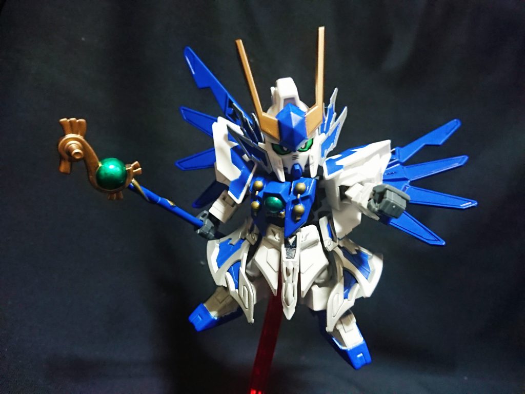 霧丸のモチーフがHi-νなため、創傑伝の関羽νをベースに大人に成長させました。
Hi-ν機体はVer.Kaをイメージした[孔明Hi-ν](https://gumpla.jp/sd/93981)と、MGをイメージした[SDCS Hi-ν](https://gumpla.jp/sd/150619)に続き3体目です。
今回は真っ青なので、そのまま公式リメイク版で制作しました。