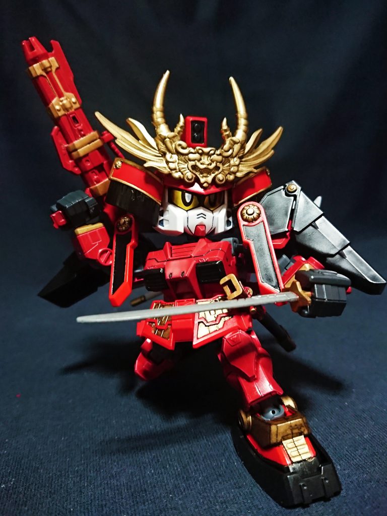 1年ぶりの武神降臨編SDCS化です。
元キットは烈火武者頑駄無となり、もともとバランスがいいキットなのでCSフレームでスタイルが向上した感じです。