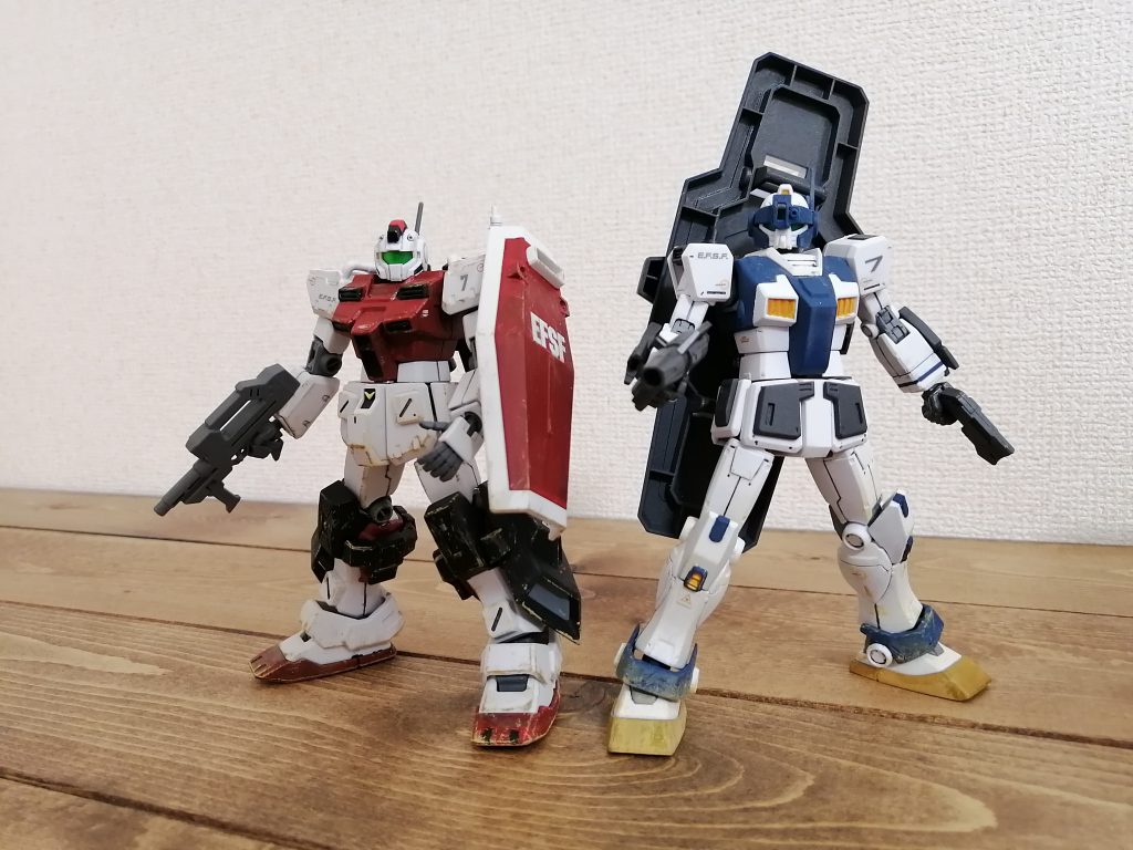 [以前作ったジムガードカスタム](https://gumpla.jp/hg/251544)とのツーショット。
色は対比させる意味でも赤にしました。