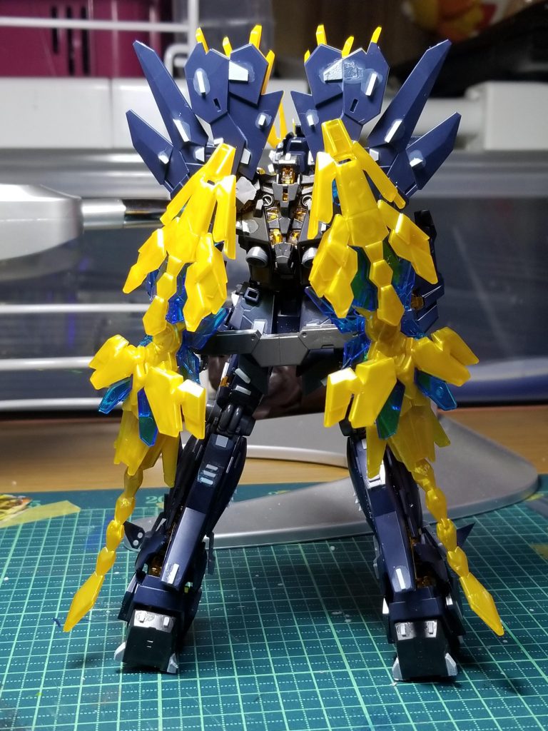 遊びでSDCSフェネクスのアームドアーマーDEを装備させてみました。