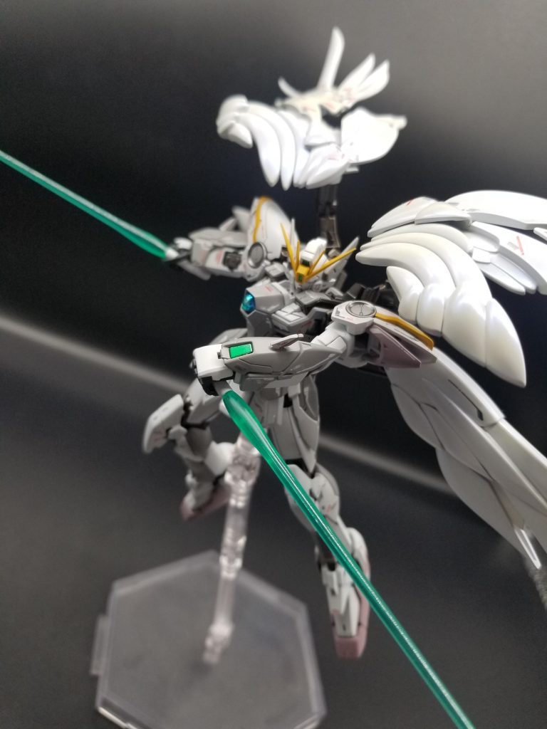 ビームサーベル。逆手持ちの二刀流!