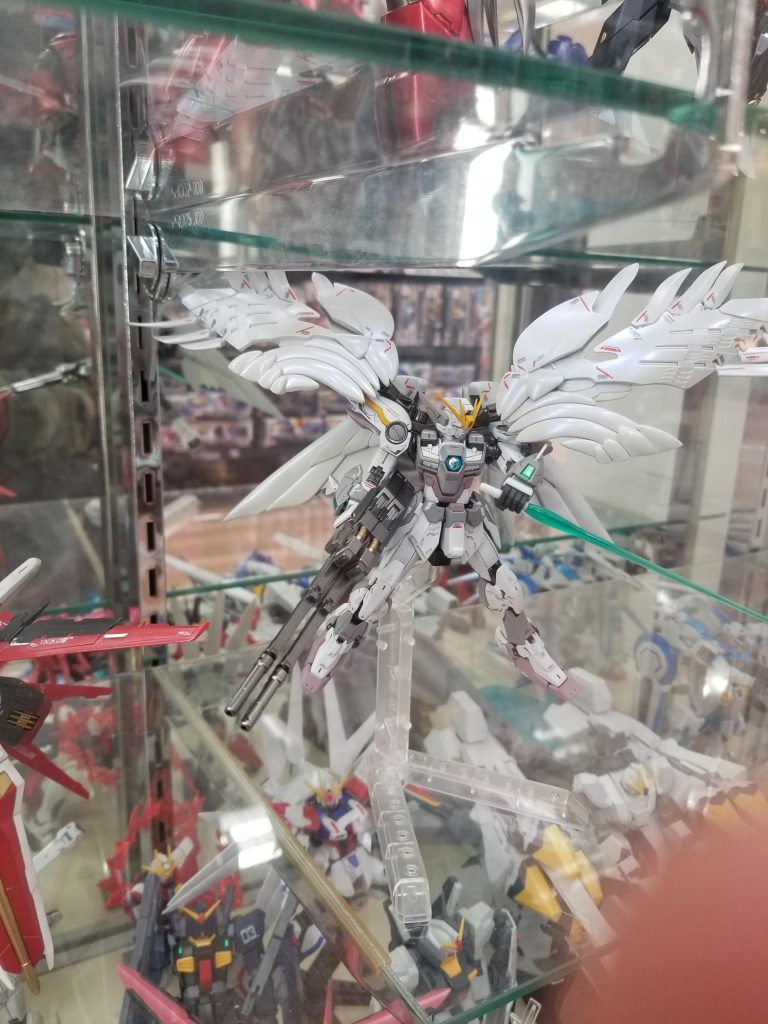 完成した2時間後には、コンテスト開催のお店のガラスケースにイン!!
実はコンテストの締め切りギリギリでした。