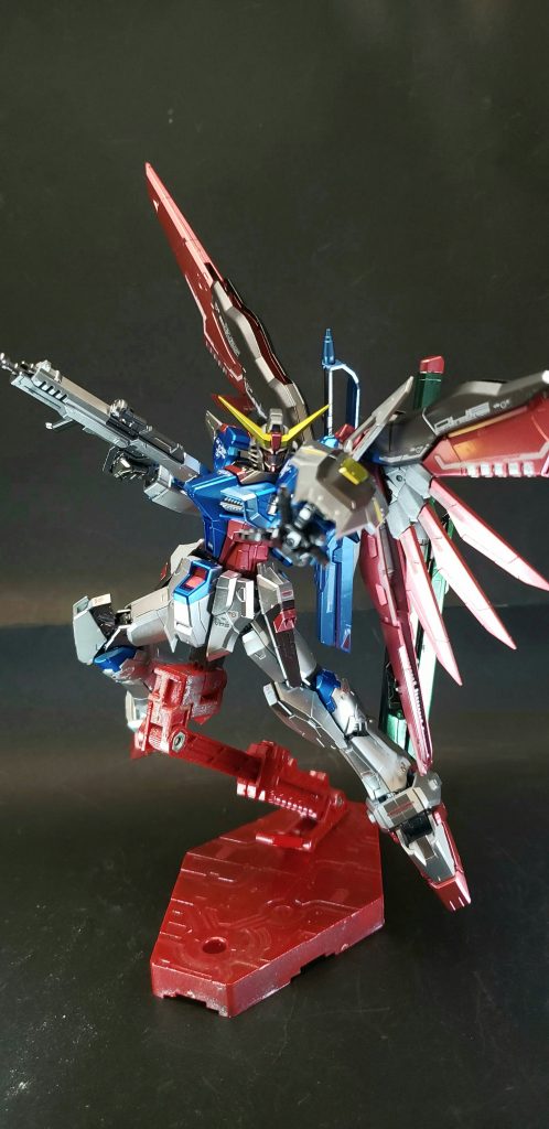 RG デスティニーガンダム–2枚目/制作者:鈴木 克海