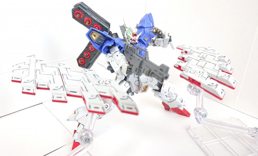 ピーコックスマッシャー風な構えポーズw
サイコプレートすげぇなぁ〜(ง˘ω˘)ว