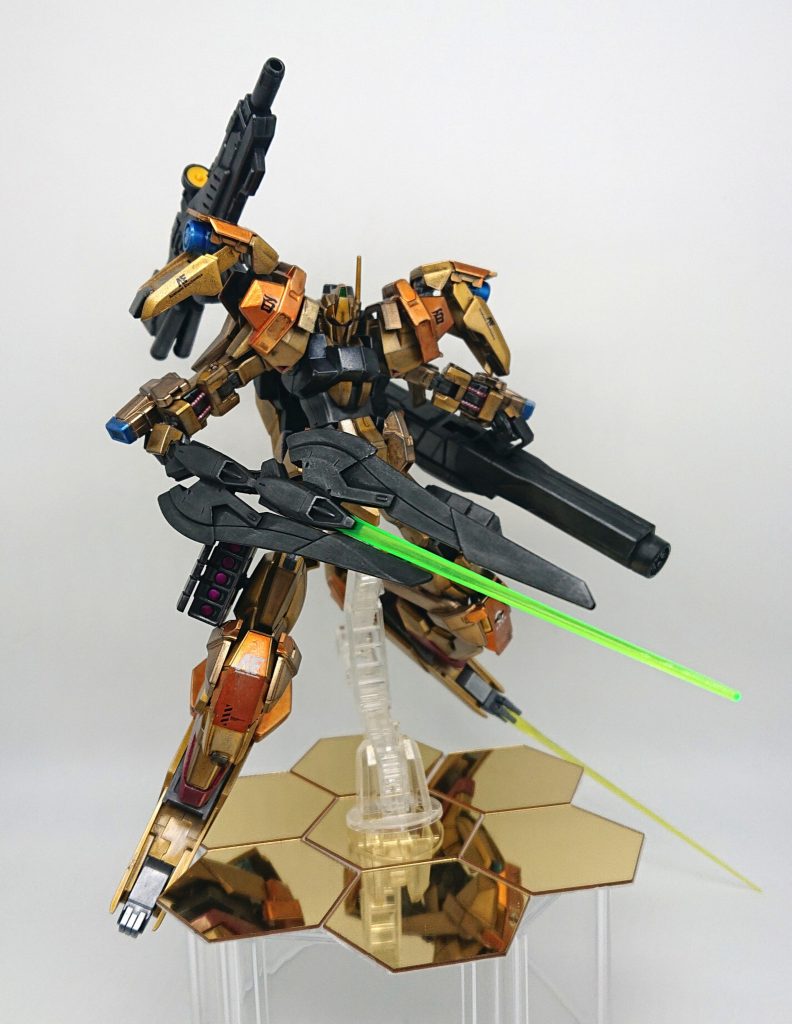 フル装備はトップ絵のとおり、こんな感じです。