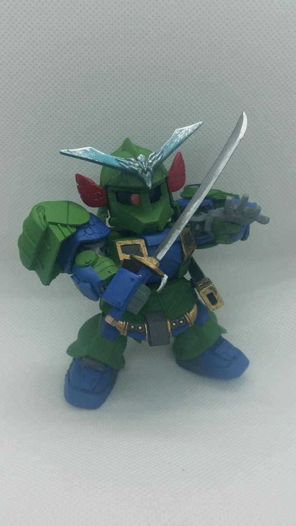 ザクⅠがモデルの武者なので、やはりこちらの顔がしっくりきますね。