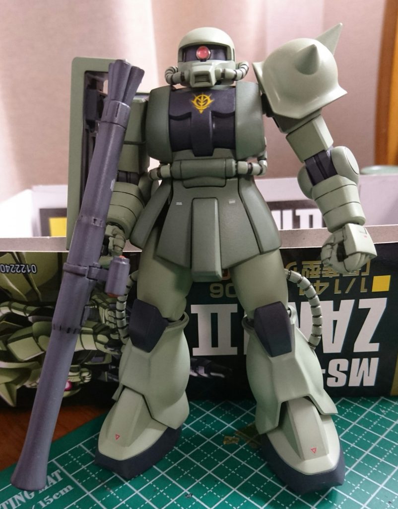 エアブラシで全塗装→デカール→スミ入れ→艶消しの順番で作業しています。この後エナメル塗料のブラックでウォッシングを行い、再度艶消しを吹きました。