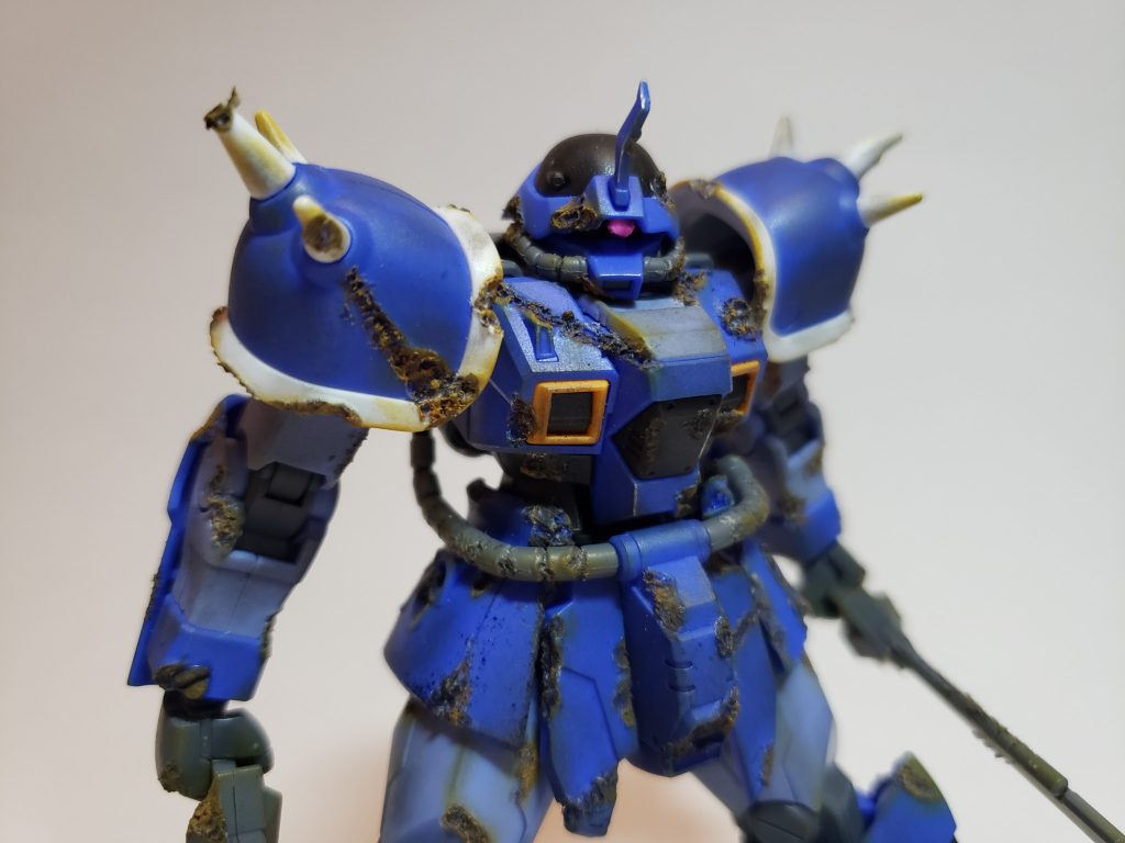 という訳で上半身アップです。
1番のお気に入りは肩のキズと曲がったアンテナです!
我ながら上手いこと傷付けられたな!と思いました笑