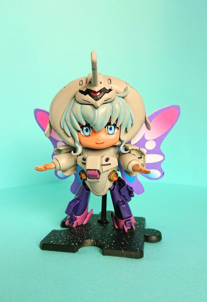 蝶々のコスプレですか?
いいえ、月光蝶です。(笑)
Gルシファーの、もう1つの特徴的な兵装ですね。
これも説明書で知って鼻血でました。(笑)
パソコンで作ってプリントアウトしたのを、色紙に張り付けたものです。妖精さんみたいになって、サラちゃんカワユす(*´ω`*)(自画自賛)w
まさか、月光蝶持ちの3機目が現れるとは。
ターンAのものよりは、若干持続時間とか範囲が少ないみたいですが。
まぁ、ナノマシンはナノマシンですからね。(汗)