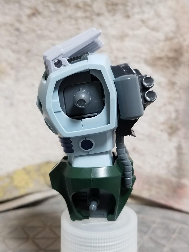 今回の目玉加工ですw
ちょっとした加工でS字立ちできるようになりました。

製作記は
[【ガンプラ製作レビュー】プレバン限定 HGUCゾゴック ジャブロー攻略戦仕様](https://tuziplamokei.com/zogok-jaburo)
てす。