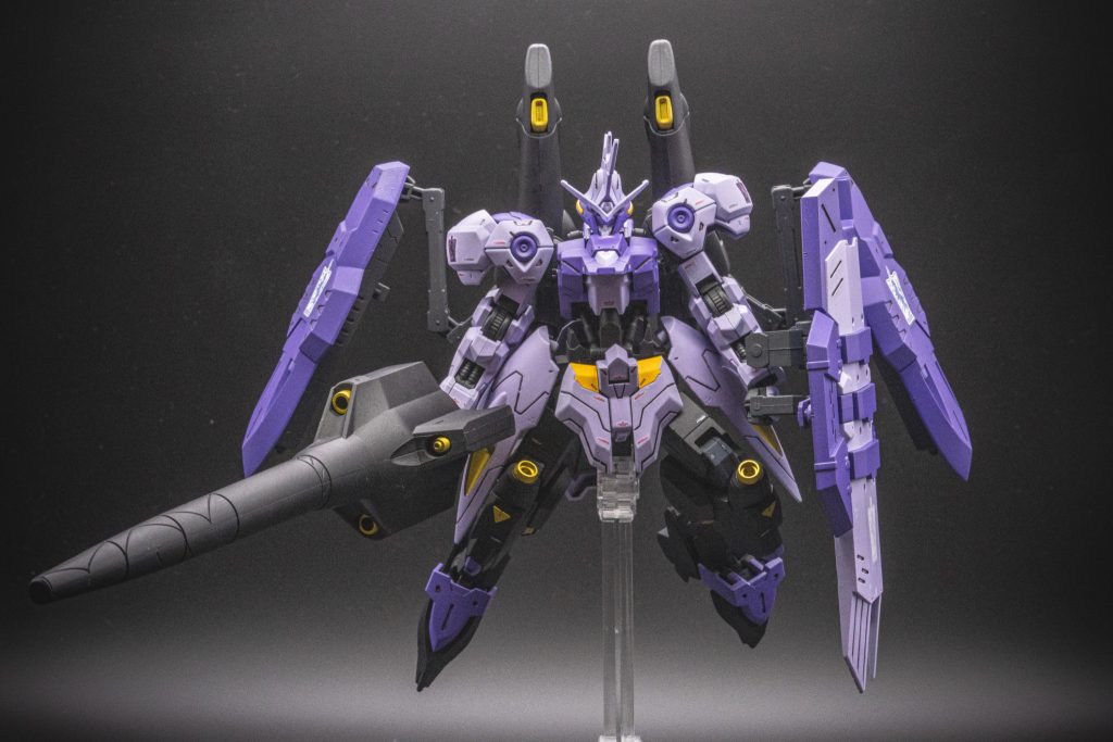 色味は整形色がちょっとイメージに合わない気がしたので、アニメのイメージで塗装しましたが、薄紫はもう少し薄い色でもよかったかも?