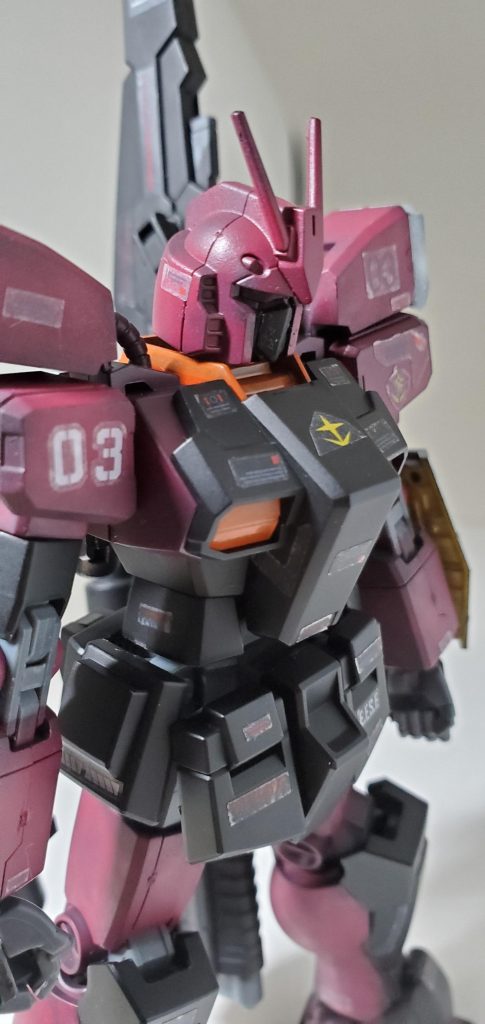 デカール目立ちますよね。処理の仕方考えます