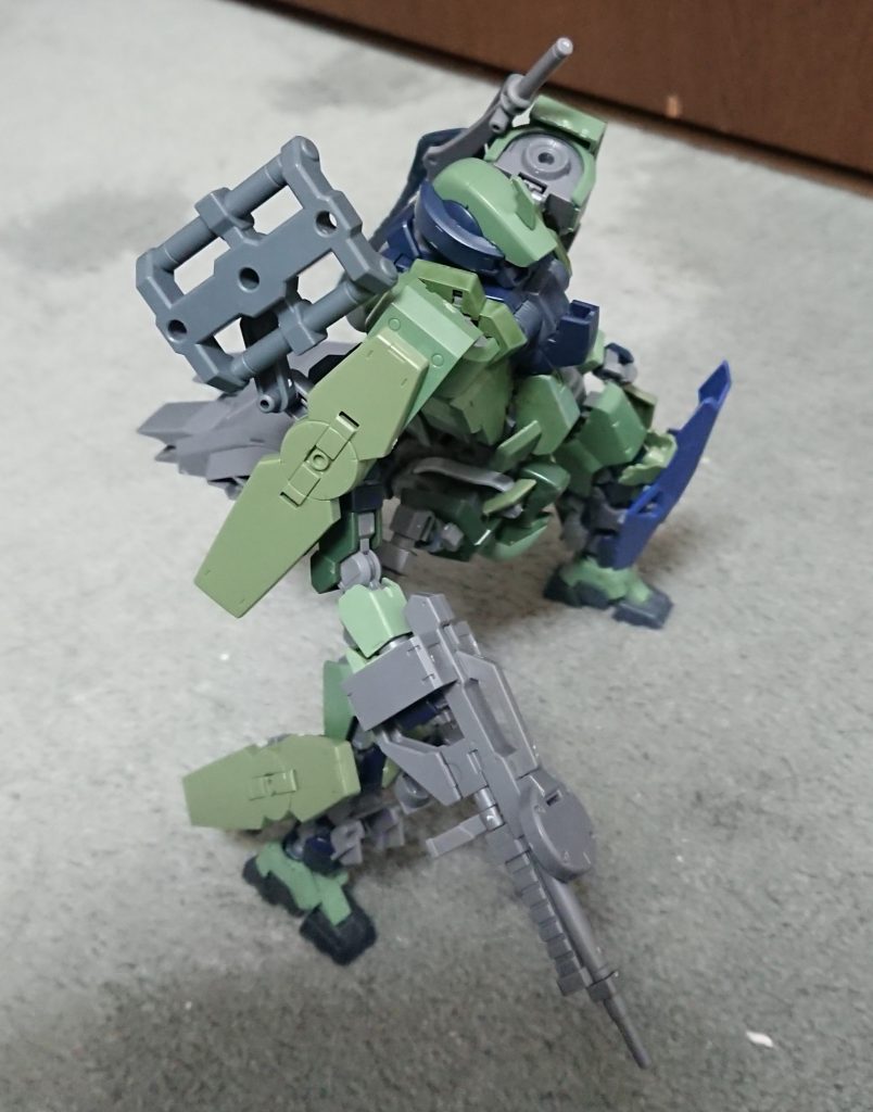 クリート「信頼性のあるギャラルホルン製のMSに挑むなんて、無謀だぜ。」
ルーシェント「野郎共、かかれ!奴を生け捕りにしろ!」