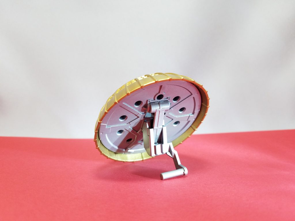 美しすぎる盾–4枚目/制作者：ジールマン