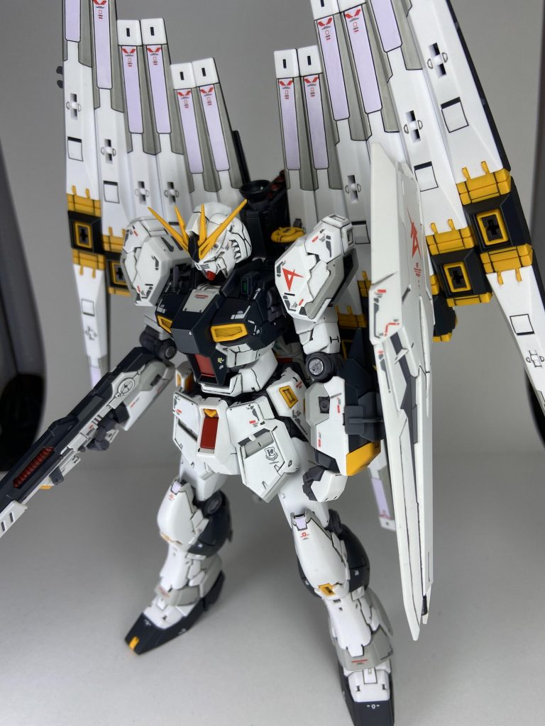 ダブルフィンファンネル、バズーカまで背負うと立つのがやっとの重さ。転倒防止で撮影後すぐに仰向けにしました。


ありがとうございました！