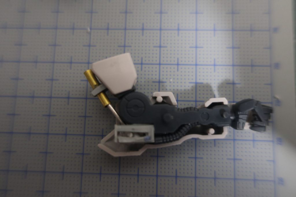 肘のシリンダー